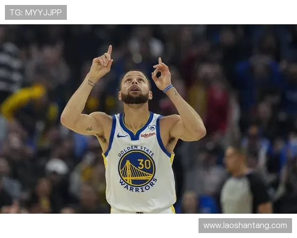 库里超远三分绝杀雷霆追梦全能表现助力球队巅峰时刻