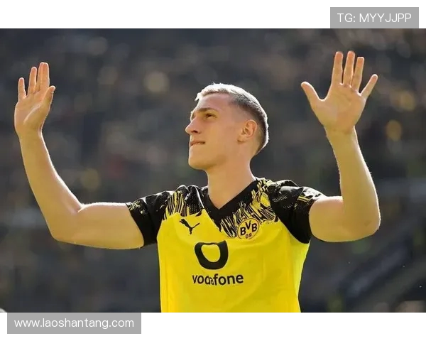 科勒尔称施洛特贝克有潜力成为多特传奇人物应迅速决定未来方向